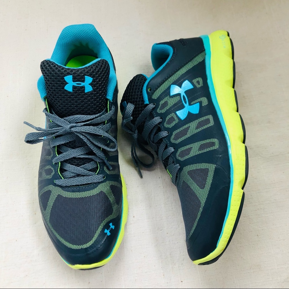 W. Under Armour UA Micro G Pulse ll running shoes